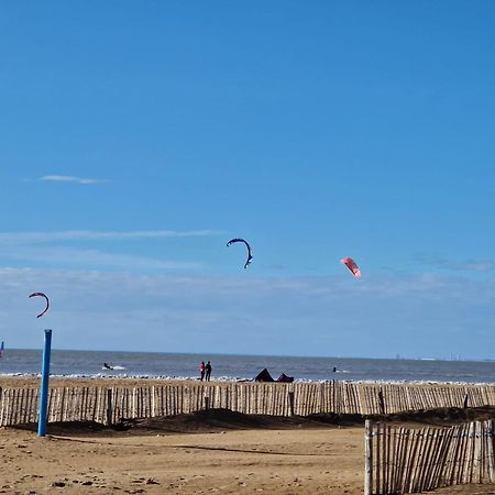 Confort 2 Pieces Pour 4 Pers, Chatelaillon-Plage, Parking - Fr-1-706-4 Exterior foto